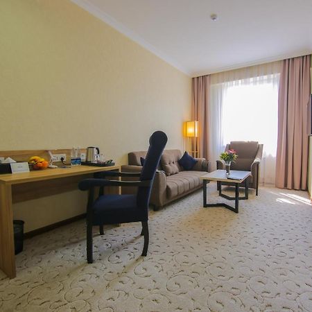 Rayan Hotel Och Extérieur photo